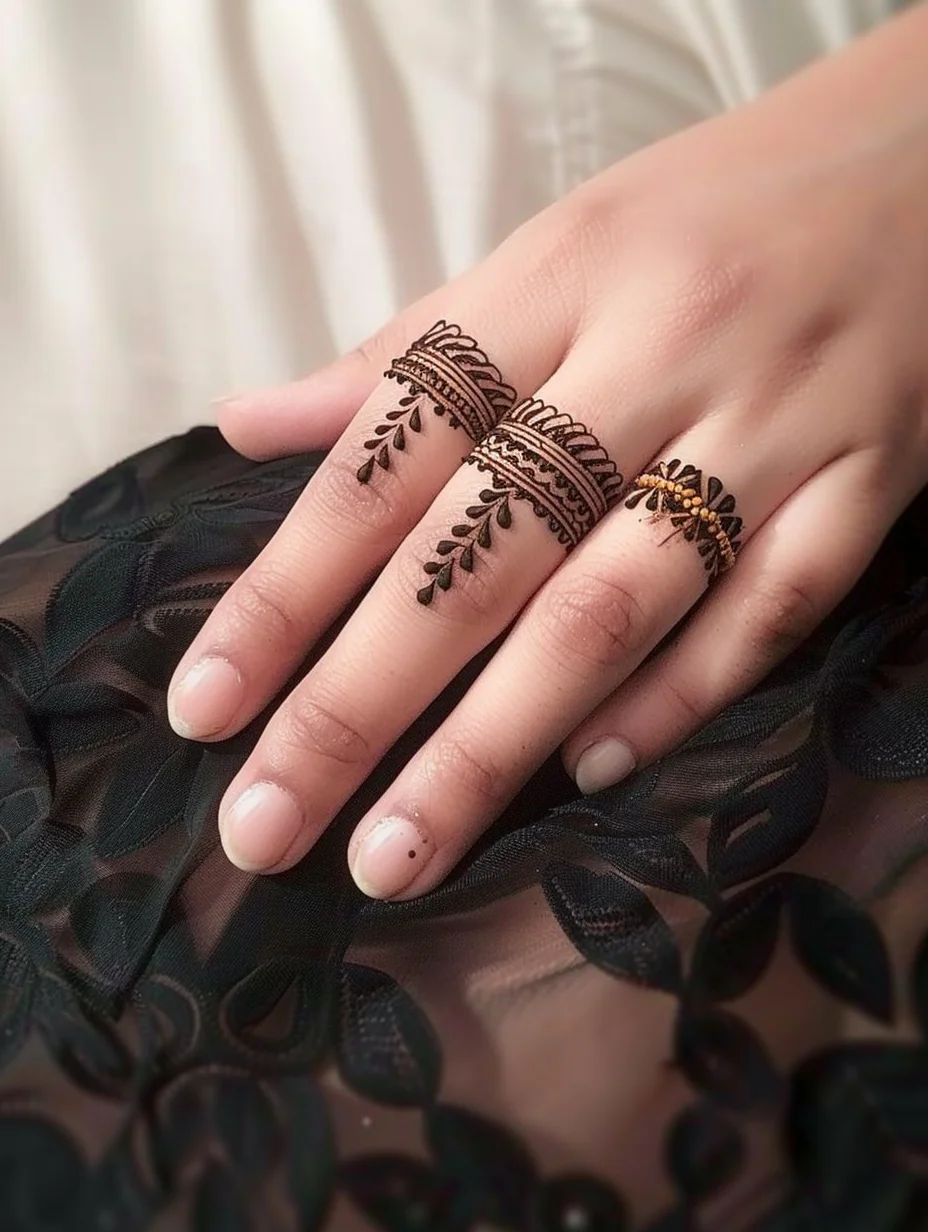 Henna Ring Design