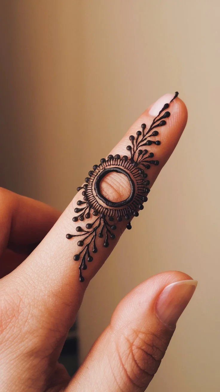 Henna Ring Design